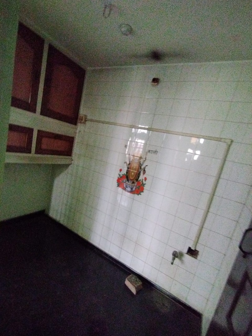 Unfurnished 2bhk in Bholanath Mandir Ulubari, near Royal Furniture, Ulubari, Guwahati, Assam, India for Rent